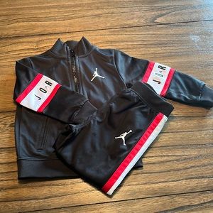 Jordan 18 mos black